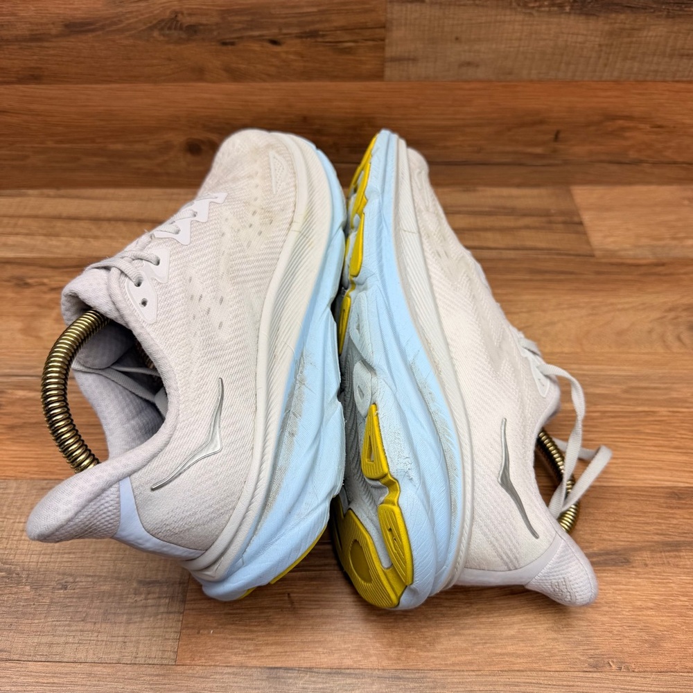 Hoka One Women's size 9 Clifton 9 Nimbus Cloud Ice Water White Running Shoes - Picture 5 of 9